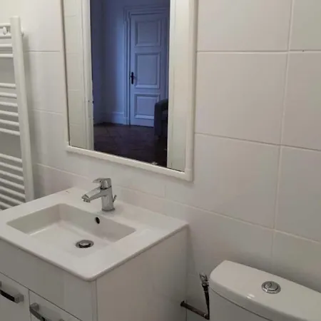 Apartment 2 - T2 60m2 - Standing, Moderne Et Tout Equipe - Carmes-renforts ,