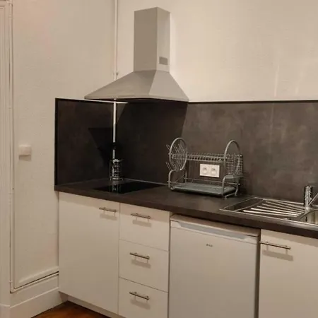 Apartman 2 - T2 60m2 - Standing, Moderne Et Tout Equipe - Carmes-renforts , *